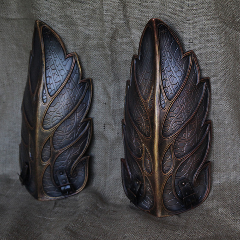 Elf hip armour