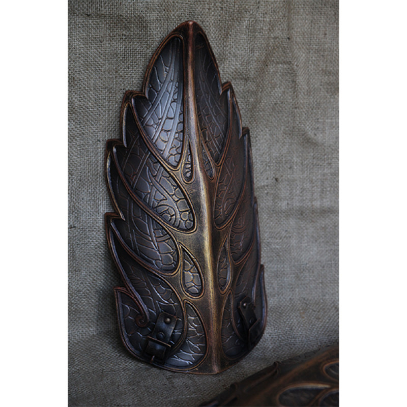 Elf hip armour