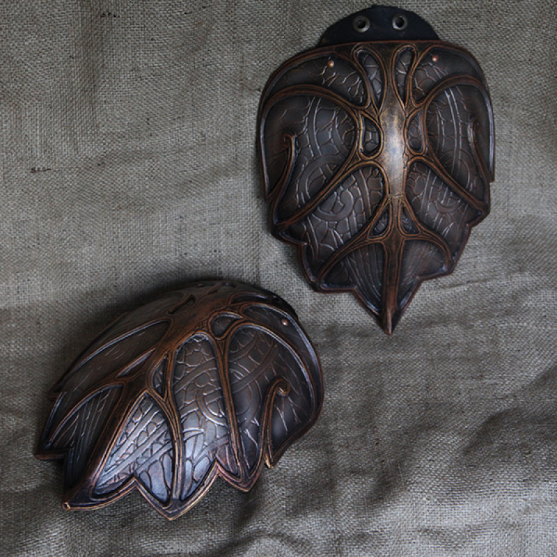 Elf shoulder pads version 1