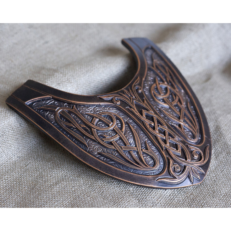 Gorget with ornaments