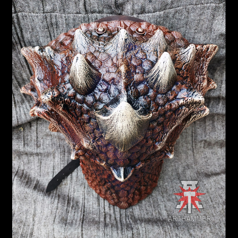 Dragon shoulders