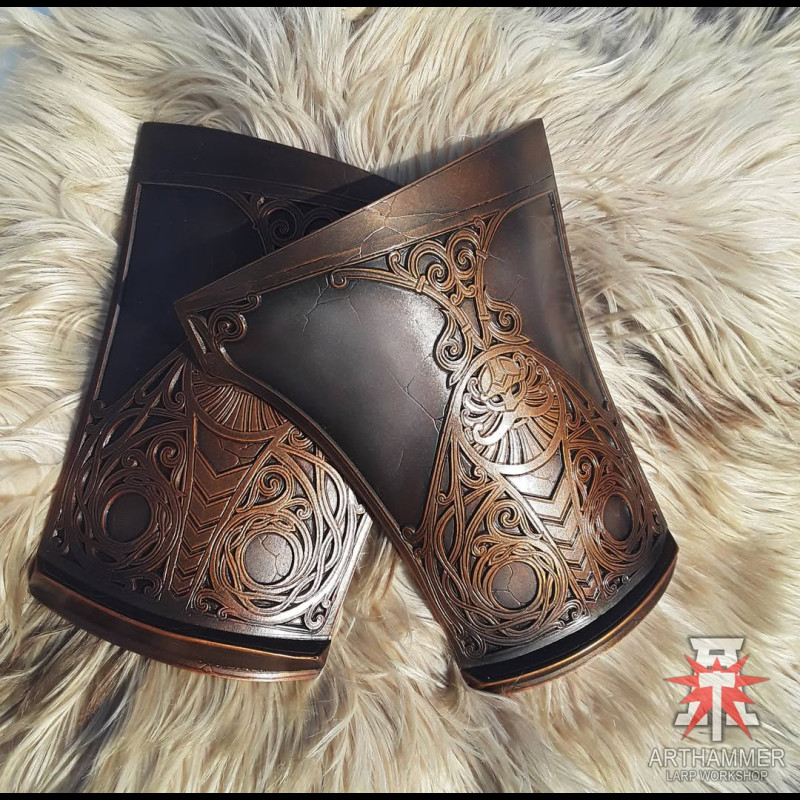 Dwarf hip armour