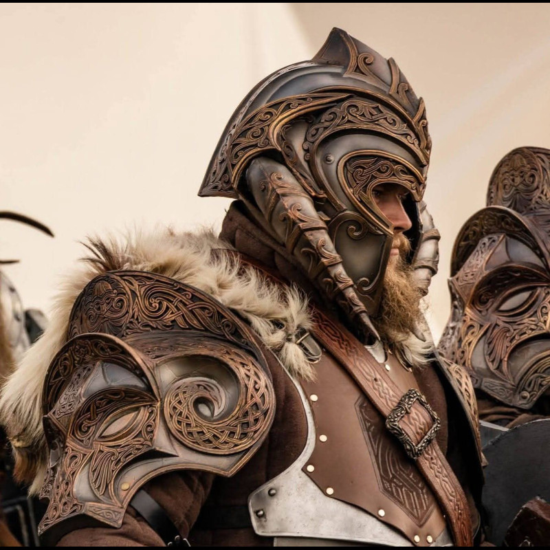 Dwarf big shoulder pad