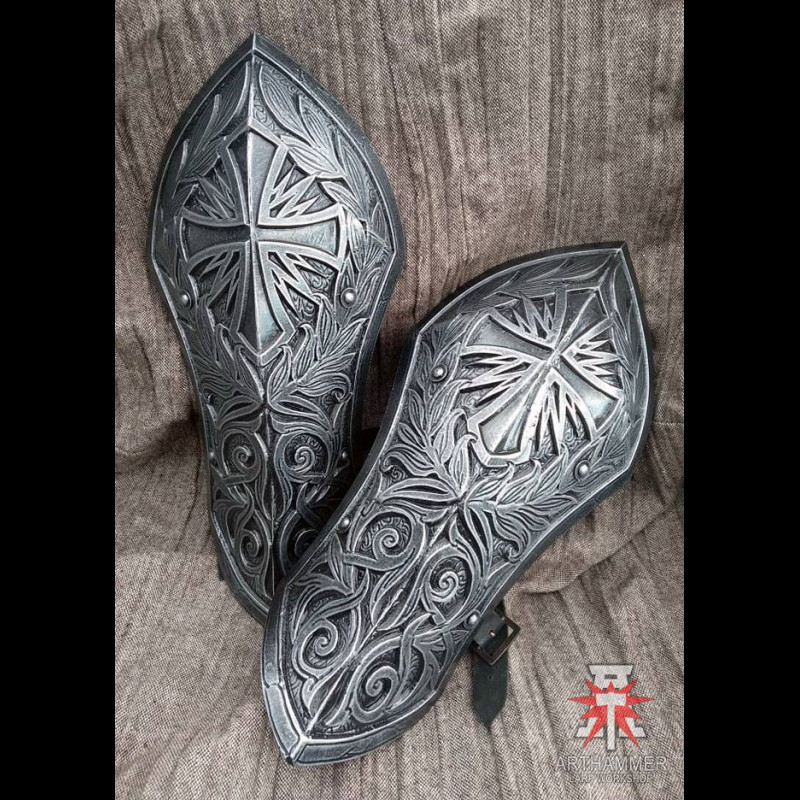 Inquisitor bracers